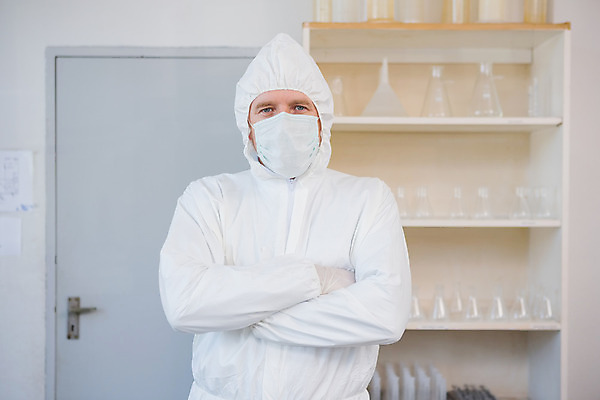 포토 JPG 해외이미지 백인 남자 40대 중년 과학 실내 실험 한명 손짓 약 팔짱 장비 실험실 과학자 생물학 의료성형뷰티 해외202004 해외포토 서양인 직업 1 교육 의학 모션 사람 성인 내부 학자 파일형식