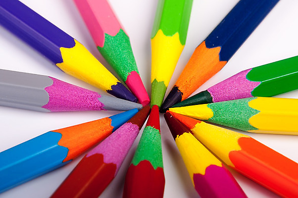 포토 JPG 해외이미지 분홍색 백그라운드 색연필 미술 사람없음 목재 빨간색 초록색 파란색 컬러풀 갈색 노란색 보라색 오브젝트 날카로움 스펙트럼 해외202004 해외포토 나무 컬러 재료 문화예술 학용품 파일형식