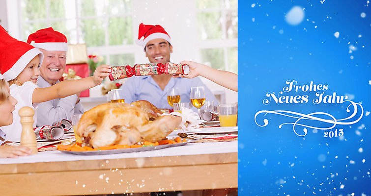 포토 JPG 해외이미지 백인 여자 할아버지 남자 행복 어린이 크리스마스 겨울 가정 가족 청소년 탁자 엄마 새해 크리스마스카드 소년 여러명 20대 성인 30대 파란색 부모 주방 축제 축하 아빠 해피뉴이어 칠면조 비네팅 80대 해외202004 해외포토 서양인 계절 기념일 노년 감정 컬러 가구 다수 컨셉 관계 조류 카드_감사 촬영기법 사람 청년 장년 새해인사 파일형식