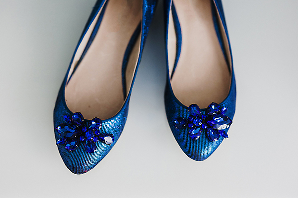 포토 JPG 해외이미지 구두 신발 실내 사람없음 파란색 하이앵글 여성화 오브젝트 해외202004 해외포토 뷰포인트 컬러 내부 파일형식