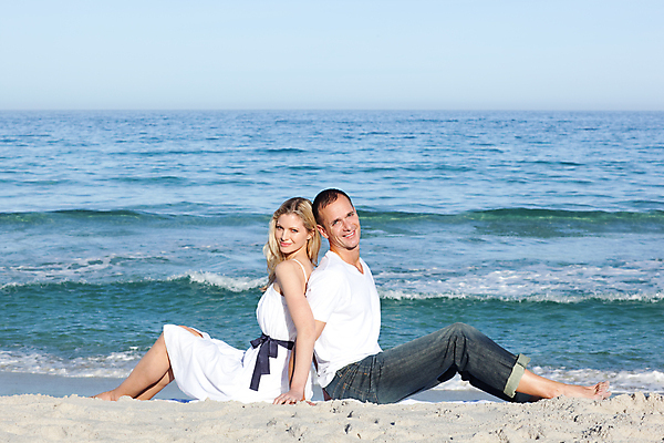 포토 JPG 해외이미지 커플 여자 남자 행복 모래 바다 데이트 남편 휴가 휴식 함께함 건강 사랑 사람 앉기 성인 두명 햇빛 낭만 신혼여행 아내 해외202004 해외포토 감정 결혼 컨셉 관계 모션 태양 파일형식