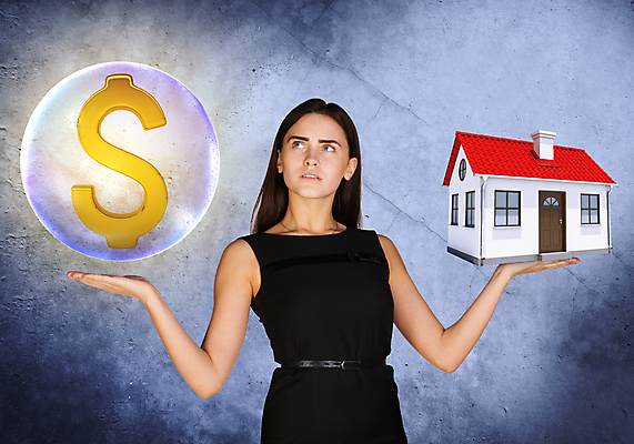 포토 JPG 해외이미지 응시 여자 회색배경 팔벌리기 주택 한명 사람 달러 유로 잡기 비즈니스우먼 비교 사인 성인여자한명만 해외202004 해외포토 1 시선 백그라운드 컨셉 돈 비즈니스 모션 건물 회색 직장인 여자한명만 성인여자만 파일형식