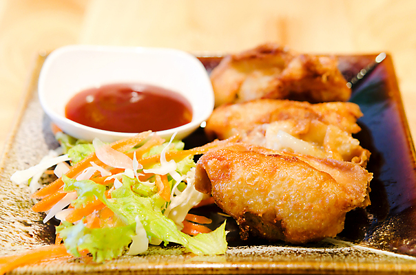 포토 JPG 해외이미지 접시 음식 새우 육류 돼지고기 요리 동양인 사람없음 일본 식사 튀김 롤 해외202004 해외포토 식기 아시아 식재료 갑각류 인종 파일형식