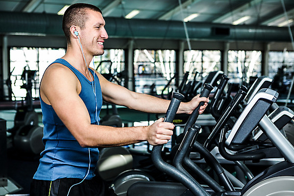 포토 JPG 해외이미지 서양인 외국인 백인 라이프스타일 남자 행복 음악 근육 실내 건강 한명 20대 성인 운동복 운동 헤드폰 힘 헬스장 듣기 승차 체육관 바이킹 성인남자한명만 크로스핏 해외202004 해외포토 1 옷 감정 음향기기 모션 문화예술 사람 인종 청년 내부 생활 헬스 남자한명만 성인남자만 파일형식