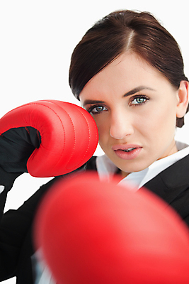 포토 JPG 해외이미지 백인 여자 비즈니스 한명 정장 20대 초록색 경쟁 비즈니스우먼 자신감 옷입기 성인여자한명만 카피스페이스 해외202004 해외포토 서양인 1 옷 감정 컬러 컨셉 모션 사람 청년 공백 직장인 여자한명만 성인여자만 파일형식