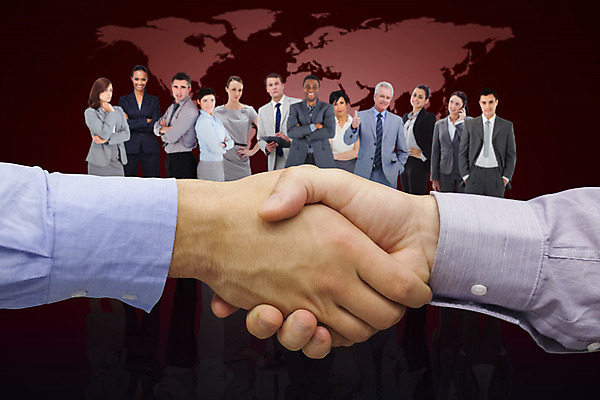 포토 JPG 해외이미지 백인 손 여자 남자 40대 중년 지도 비즈니스 악수 동양인 여러명 20대 성인 컴퓨터그래픽 30대 글로벌 지구본 디지털 검은색 거래 인사 직장인 비즈니스맨 비즈니스우먼 복도 60대 동료 직원 경영자 해외202004 해외포토 서양인 직업 노년 컬러 다수 관계 사람 인종 손짓 청년 신체부위 그래픽 장년 예절 리더 파일형식