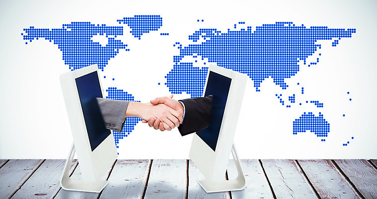 포토 JPG 해외이미지 백인 손 여자 남자 백그라운드 지도 비즈니스 성공 협력 악수 성인 두명 목재 컴퓨터그래픽 30대 금융 글로벌 사무실 지구본 디지털 스크린 모니터 거래 흰색 키보드 그룹 경영자 전자 환영 동의 정중 해외202004 해외포토 서양인 나무 컬러 컨셉 재료 사람 손짓 신체부위 그래픽 장년 경제 컴퓨터 리더 파일형식