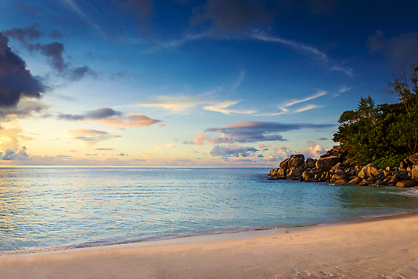 포토 JPG 해외이미지 구름 계절 모래 바다 섬 여행 자연 하늘 휴가 풍경 사람없음 야외 빨간색 여름 파란색 빛 햇빛 태양 노란색 일출 맑음 일몰 새벽 세이셸 파라다이스 해외202004 해외포토 자연요소 컬러 아프리카 날씨 노을 생태계 파일형식