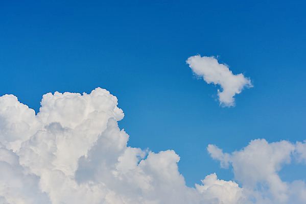 포토 JPG 주간 구름 자연 하늘 풍경 사람없음 야외 여름 맑음 국내포토 자연요소 계절 날씨 생태계 파일형식