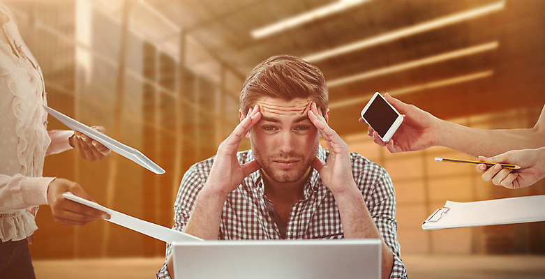 포토 JPG 해외이미지 응시 여자 남자 회사 비즈니스 스트레스 한명 들기 상반신 20대 성인 앞모습 30대 노트북 스마트폰 태블릿 사무실 비즈니스맨 문서 업무과다 손짚기 성인남자한명만 해외202004 해외포토 1 시선 뷰포인트 모션 사람 손짓 청년 장년 전자제품 핸드폰 스마트기기 업무 직장인 남자한명만 성인남자만 파일형식