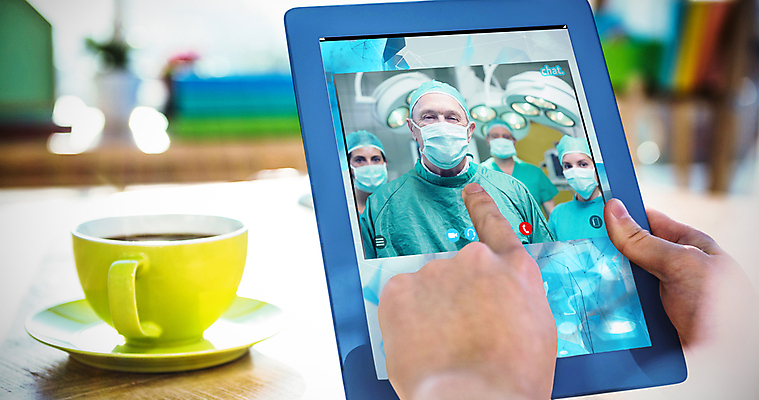 포토 JPG 해외이미지 백인 응시 여자 남자 40대 중년 유니폼 비즈니스 통신 직장 기술 병원 서기 앉기 여러명 20대 성인 컵 스마트폰 태블릿 사무실 스크린 모니터 검은색 공연 고통 터치 머그컵 환자 의사 잡기 가운 작업 비즈니스맨 수술 60대 연결 시원함 집중 동료 상담 파일 수술장갑 외과 온라인 돌봄 인터페이스 터치스크린 카피스페이스 해외202004 해외포토 서양인 식기 시선 옷 노년 감정 컬러 장갑 다수 컨셉 회사 의학 관계 모션 사람 이벤트 청년 치료 전자제품 핸드폰 스마트기기 컴퓨터 공백 의료진 직장인 파일형식