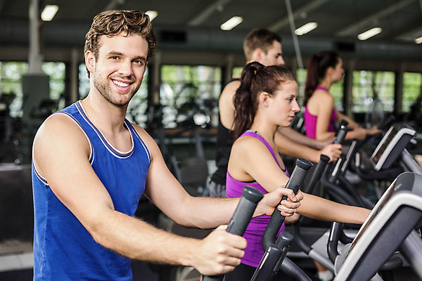 포토 JPG 해외이미지 백인 라이프스타일 여자 남자 행복 스포츠 운동선수 건강 미소 여러명 20대 성인 운동복 운동 기계 헬스장 체육관 근육질 성인만 해외202004 해외포토 서양인 옷 감정 다수 근육 표정 사람 청년 생활 헬스 몸매 파일형식