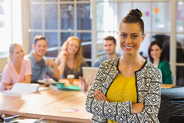 포토 JPG 해외이미지 서양인 외국인 백인 여자 남자 비즈니스 직장 함께함 실내 서기 앉기 여러명 20대 성인 30대 사무실 직장인 비즈니스맨 비즈니스우먼 동료 직원 해외202004 해외포토 직업 다수 컨셉 회사 관계 모션 사람 인종 청년 내부 장년 파일형식