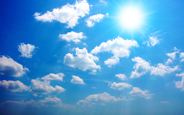 포토 JPG 해외이미지 구름 무료이미지 백그라운드 자연 하늘 날씨 사람없음 야외 여름 파란색 햇빛 맑음 해외202004 해외포토 자연요소 계절 컬러 태양 생태계 파일형식 무료콘텐츠