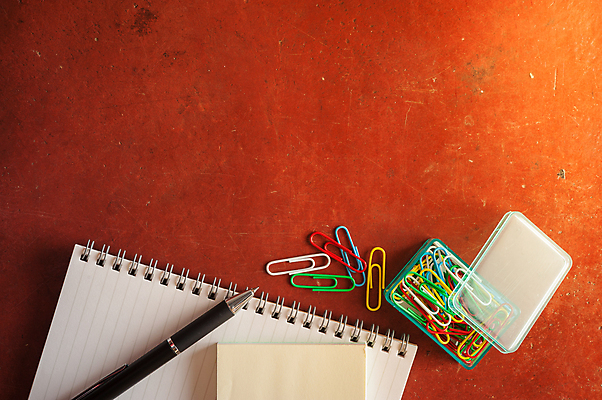 포토 JPG 해외이미지 디자인 종이 벽 백그라운드 비즈니스 텍스트 벽지 아침 아이디어 직장 사람없음 목재 책 빨간색 스터디 펜 우주 다이어리 쪽지 공책 공백 수확 시골 기록 오픈 그리기 잡지 스마트 문서 복고 클립 시멘트 페이지 지역 패널 패드 어려움 조언 해외202004 해외포토 주간 나무 컬러 컨셉 농업 회사 재료 모션 문구용품 간행물 학습 필기구 사무용품 파일형식