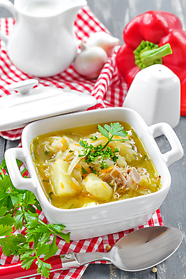 포토 JPG 해외이미지 접시 음식 채소 부분 탁자 양파 감자 따뜻함 파슬리 육류 돼지고기 요리 사람없음 목재 빨간색 컬러풀 노란색 주방 식당 숟가락 저녁식사 이탈리아 당근 흰색 시골 신선 면 뜨거움 사발 수프 냄비 먹기 크림 묘사 메뉴 준비 양배추 후추 갈비뼈 점심식사 삶기 채식주의자 맛있는 해외202004 해외포토 나무 식기 유럽 컬러 가구 식재료 재료 모션 뼈 뿌리채소 수저 상점 식사 사기그릇 솥 향신료 채식 파일형식