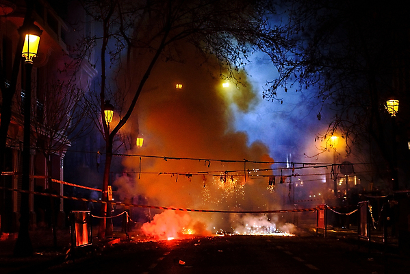 포토 JPG 해외이미지 전통 행복 백그라운드 하늘 불 휴가 불꽃 기념 폭죽 불꽃놀이 사람 이벤트 사람없음 파란색 빛 컬러풀 파티 축제 기쁨 축하 도시 스페인 연기 폭발 시끄러움 파열 광 발렌시아 스페인어 인기 해외202004 해외포토 자연요소 감정 유럽 컬러 컨셉 놀이 파일형식