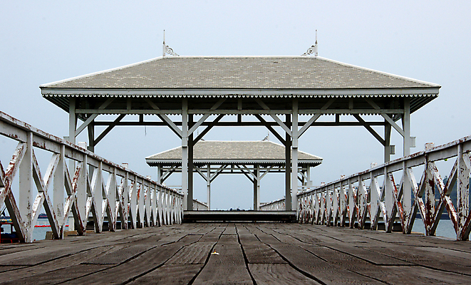 포토 JPG 해외이미지 구름 아시아 파도 바다 섬 여행 건축양식 태국 자연 하늘 휴가 풍경 사람없음 목재 물 여름 파란색 평화 항구 낭만 젖음 흰색 만 방파제 수평선 해외202004 해외포토 자연요소 나무 계절 공공시설 건축 나라 컬러 컨셉 재료 교통시설 생태계 파일형식