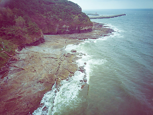 포토 JPG 주간 바다 여행 한국 풍경 사람없음 야외 하이앵글 가을 바위 항공촬영 국내여행 부안 채석강 전경 국내포토 자연요소 계절 아시아 뷰포인트 돌_바위 전라북도 명승지 파일형식 탑뷰