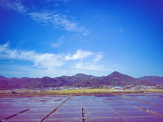 포토 JPG 주간 구름 여행 하늘 한국 풍경 사람없음 야외 하이앵글 가을 항공촬영 곰소염전 국내여행 전경 국내포토 자연요소 계절 아시아 뷰포인트 부안 염전 파일형식 탑뷰