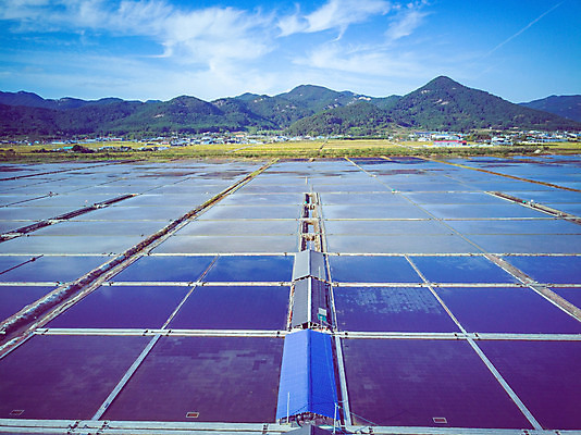 포토 JPG 주간 구름 여행 하늘 한국 풍경 사람없음 야외 하이앵글 가을 항공촬영 곰소염전 국내여행 전경 국내포토 자연요소 계절 아시아 뷰포인트 부안 염전 파일형식 탑뷰