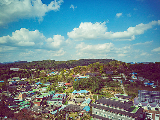 포토 JPG 주간 구름 건축물 여행 하늘 한국 풍경 사람없음 야외 하이앵글 가을 항공촬영 국내여행 부여 전경 국내포토 자연요소 계절 건축 아시아 뷰포인트 충청남도 파일형식 탑뷰