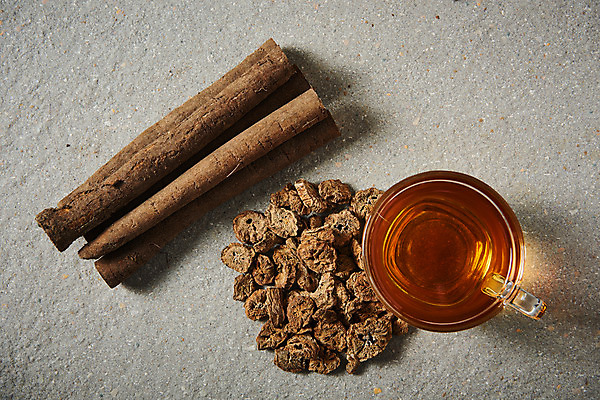 포토 JPG 스튜디오촬영 채소 식재료 회색배경 실내 건강 사람없음 하이앵글 회색 차 전통차 오브젝트 우엉 플랫레이 우엉차 볶은우엉 국내포토 음료 뷰포인트 컬러 백그라운드 내부 차_음료 플랫 파일형식