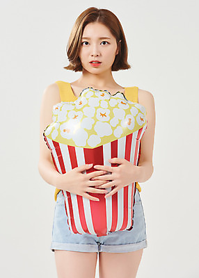 포토 JPG 스튜디오촬영 여자 대학생 방학 휴가 대학생라이프 실내 한명 서기 들기 누끼 상반신 20대 청년 성인 앞모습 여름 한국인 즐거움 흰배경 팝콘 풍선 여대생 성인여자한명만 국내포토 1 학생 라이프스타일 계절 감정 뷰포인트 백그라운드 모션 사람 동양인 내부 흰색 여자한명만 성인여자만 파일형식