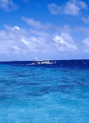 포토 주간 구름 해외풍경 해외 아시아 바다 외국문화 하늘 휴가 휴식 풍경 사람없음 야외 관광지 세계 휴양지 서아시아 몰디브 서남아시아 선박 국내포토 자연요소 나라 문화 여행 컨셉 수상교통 장소 파일형식