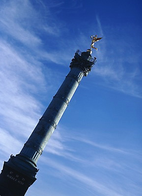 포토 JPG 주간 구름 해외풍경 해외 유럽 고건축 하늘 사람없음 야외 세로 관광지 세계 동상 프랑스 기념비 파리_프랑스 국내포토 자연요소 건축물 나라 여행 풍경 조형물 기념물 파일형식
