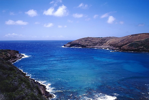 포토 JPG 주간 구름 해외풍경 해외 파도 바다 외국문화 섬 북아메리카 하늘 아메리카 풍경 사람없음 야외 관광지 세계 미국 휴양지 하와이 태평양 국내포토 자연요소 문화 여행 장소 대륙 파일형식