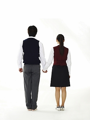포토 JPG 스튜디오촬영 전신 학생 커플 여학생 여자 교육 남자 교복 남학생 포즈 청소년 고등학생 누끼 사람 두명 뒷모습 10대 친구 스쿨라이프 우정 한국인 십대만 국내포토 라이프스타일 옷 뷰포인트 학교 관계 실내 동양인 파일형식