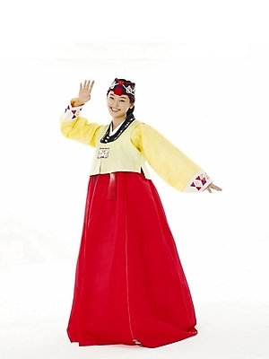 포토 JPG 스튜디오촬영 전신 한국전통 전통 여학생 여자 명절 포즈 청소년 한명 누끼 사람 손짓 10대 한국인 춤 전통의상 한복 여자만 여자한명만 십대만 십대여자만 십대여자한명만 국내포토 1 학생 기념일 모션 문화예술 한국 실내 동양인 파일형식