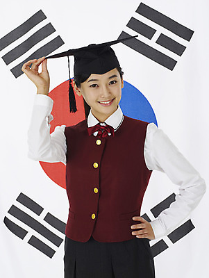 포토 JPG 스튜디오촬영 학생 여학생 여자 교육 교복 나라 학사모 졸업 부분 청소년 고등학생 한명 사람 이벤트 상반신 10대 스쿨라이프 한국인 국기 태극기 인재 여자만 여자한명만 십대만 십대여자만 십대여자한명만 국내포토 모자_잡화 1 라이프스타일 옷 학교 실내 동양인 파일형식