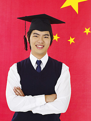 포토 JPG 스튜디오촬영 학생 교육 남자 교복 나라 남학생 학사모 졸업 부분 청소년 고등학생 한명 사람 이벤트 상반신 10대 스쿨라이프 팔짱 한국인 오성홍기 인재 남자만 남자한명만 십대만 십대남자만 십대남자한명만 국내포토 모자_잡화 1 라이프스타일 옷 학교 모션 실내 동양인 중국 국기 파일형식