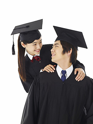 포토 JPG 스튜디오촬영 학생 커플 여학생 여자 교육 남자 남학생 학사모 졸업 부분 고등학생 사랑 사람 이벤트 상반신 두명 10대 친구 스쿨라이프 한국인 졸업가운 십대만 국내포토 모자_잡화 라이프스타일 감정 학교 관계 청소년 실내 동양인 가운 파일형식