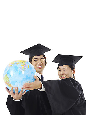 포토 JPG 스튜디오촬영 학생 여학생 여자 교육 남자 남학생 학사모 졸업 부분 고등학생 누끼 사람 이벤트 상반신 두명 10대 친구 지구본 스쿨라이프 한국인 졸업가운 십대만 국내포토 모자_잡화 라이프스타일 학교 관계 청소년 실내 동양인 가운 파일형식