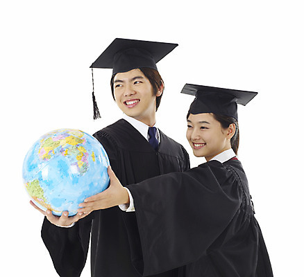 포토 JPG 스튜디오촬영 학생 여학생 여자 교육 남자 남학생 학사모 졸업 부분 고등학생 누끼 사람 이벤트 상반신 두명 10대 친구 지구본 스쿨라이프 한국인 졸업가운 십대만 국내포토 모자_잡화 라이프스타일 학교 관계 청소년 실내 동양인 가운 파일형식