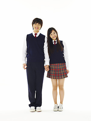 포토 JPG 스튜디오촬영 전신 학생 커플 여학생 여자 교육 남자 교복 남학생 포즈 청소년 고등학생 누끼 사람 두명 10대 친구 스쿨라이프 우정 한국인 십대만 국내포토 라이프스타일 옷 학교 관계 실내 동양인 파일형식