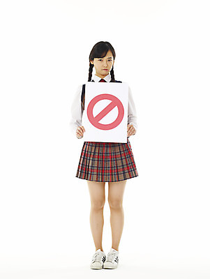 포토 JPG 스튜디오촬영 전신 학생 기호 여학생 여자 교육 교복 상징 청소년 고등학생 한명 서기 누끼 사람 10대 스쿨라이프 한국인 금지 메시지 찡그림 알림 심볼 부정적 여자만 여자한명만 십대만 십대여자만 십대여자한명만 국내포토 문자 1 라이프스타일 옷 감정 학교 모션 실내 표정 동양인 파일형식