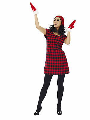 포토 JPG 전신 여자 기념일 행복 크리스마스 한명 서기 미소 웃음 누끼 사람 손짓 이벤트 20대 성인 산타장갑 여자만 여자한명만 성인여자만 청년만 청년여자만 성인한명만 청년여자한명만 성인여자한명만 성인만 손모아장갑 국내포토 1 감정 장갑 모션 표정 청년 파일형식