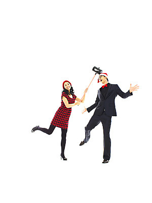 포토 JPG 전신 모자 커플 여자 기념일 남자 행복 크리스마스 산타모자 미소 웃음 누끼 사람 이벤트 20대 성인 두명 청춘 망치 청년만 성인만 국내포토 모자_잡화 잡화 감정 컨셉 관계 표정 청년 공구 파일형식