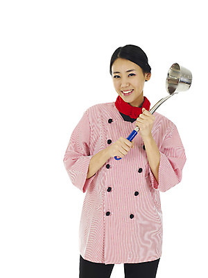 포토 JPG 스튜디오촬영 직업 여자 주방용품 실내 한명 서기 미소 웃음 누끼 사람 동양인 손짓 상반신 20대 성인 앞모습 요리사 한국인 사발 국자 조리기 여자만 여자한명만 성인여자만 청년만 청년여자만 성인한명만 청년여자한명만 성인여자한명만 성인만 국내포토 1 뷰포인트 생활용품 모션 표정 인종 청년 내부 사기그릇 파일형식