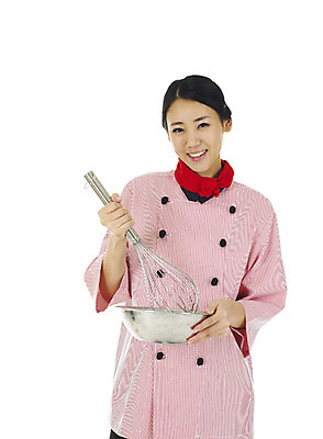 포토 JPG 스튜디오촬영 직업 그릇 식기 여자 주방용품 실내 한명 서기 미소 웃음 누끼 사람 동양인 손짓 상반신 20대 성인 앞모습 요리사 한국인 사발 거품기 조리기 여자만 여자한명만 성인여자만 청년만 청년여자만 성인한명만 청년여자한명만 성인여자한명만 성인만 국내포토 1 뷰포인트 생활용품 모션 표정 인종 청년 내부 사기그릇 파일형식