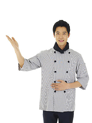 포토 JPG 스튜디오촬영 직업 남자 친절 안내 실내 한명 서기 미소 웃음 누끼 사람 동양인 손짓 상반신 20대 성인 앞모습 요리사 한국인 정중 남자만 남자한명만 성인남자만 청년만 청년남자만 청년남자한명만 성인한명만 성인남자한명만 성인만 국내포토 1 뷰포인트 컨셉 모션 표정 인종 청년 내부 파일형식