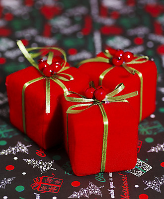 포토 JPG 스튜디오촬영 계절 기념일 리본 크리스마스장식 크리스마스 겨울 무늬 패턴 크리스마스용품 실내 선물 근접촬영 사람없음 장식 선물상자 상자 포장지 오브젝트 국내포토 뷰포인트 포장 이벤트 내부 용품 파일형식