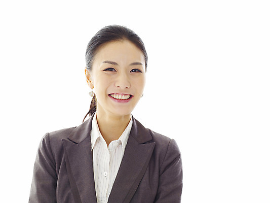 포토 JPG 스튜디오촬영 모델 여자 포즈 비즈니스 실내 표정 한명 미소 웃음 누끼 사람 동양인 정장 상반신 20대 성인 앞모습 한국인 직장인 비즈니스우먼 즐거움 여자만 여자한명만 성인여자만 청년만 청년여자만 성인한명만 청년여자한명만 성인여자한명만 성인만 국내포토 직업 1 옷 감정 뷰포인트 인종 청년 내부 파일형식