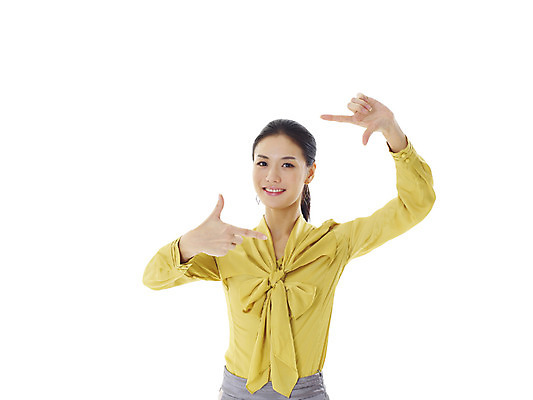 포토 JPG 스튜디오촬영 모델 여자 포즈 비즈니스 프레임 실내 표정 틀 한명 미소 웃음 누끼 사람 동양인 정장 손짓 상반신 20대 성인 앞모습 한국인 비즈니스우먼 각도 카메라앵글 여자만 여자한명만 성인여자만 청년만 청년여자만 성인한명만 청년여자한명만 성인여자한명만 성인만 국내포토 1 옷 뷰포인트 모션 인종 청년 내부 직장인 앵글 파일형식