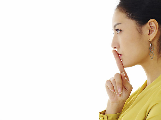 포토 JPG 스튜디오촬영 모델 여자 포즈 비즈니스 손가락 실내 한명 사람 동양인 정장 손짓 상반신 20대 성인 옆모습 한국인 검지손가락 비즈니스우먼 쉿 조용 정숙 집게손가락 여자만 여자한명만 성인여자만 청년만 청년여자만 성인한명만 청년여자한명만 성인여자한명만 성인만 국내포토 1 손 옷 뷰포인트 모션 인종 청년 내부 직장인 파일형식