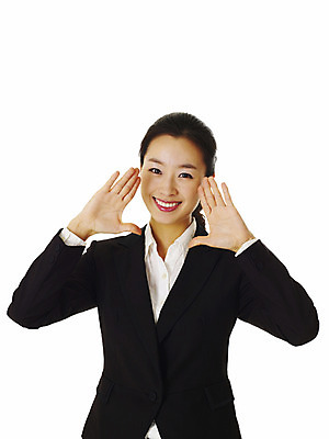 포토 JPG 스튜디오촬영 모델 여자 포즈 비즈니스 실내 한명 서기 미소 웃음 누끼 사람 동양인 정장 손짓 상반신 20대 성인 앞모습 외침 한국인 직장인 비즈니스우먼 부름 여자만 여자한명만 성인여자만 청년만 청년여자만 성인한명만 청년여자한명만 성인여자한명만 성인만 국내포토 직업 1 옷 뷰포인트 모션 표정 인종 청년 내부 소리 파일형식